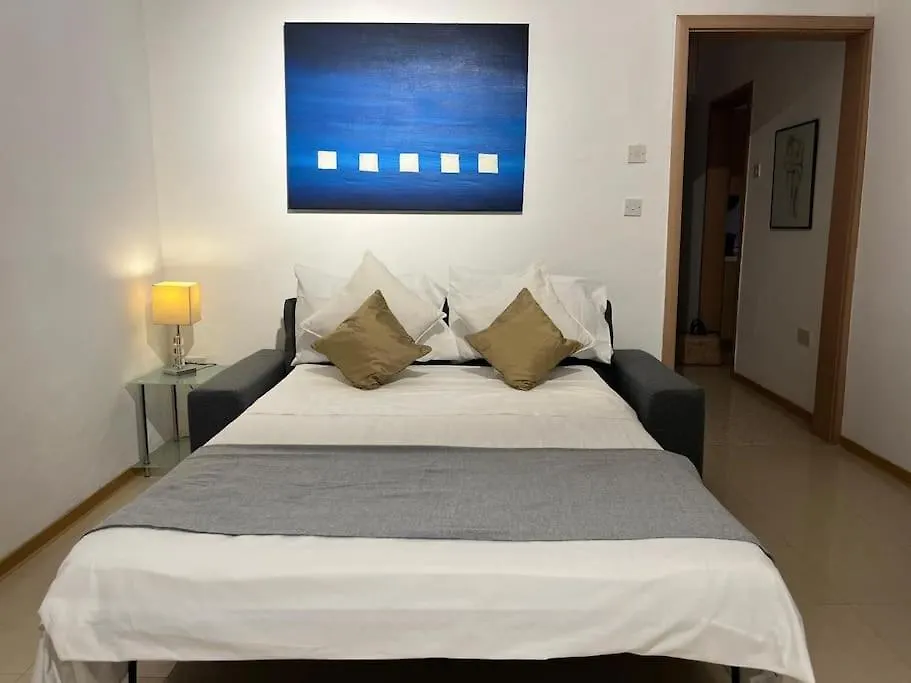 Seaside & Central Apartment Saint Julian's